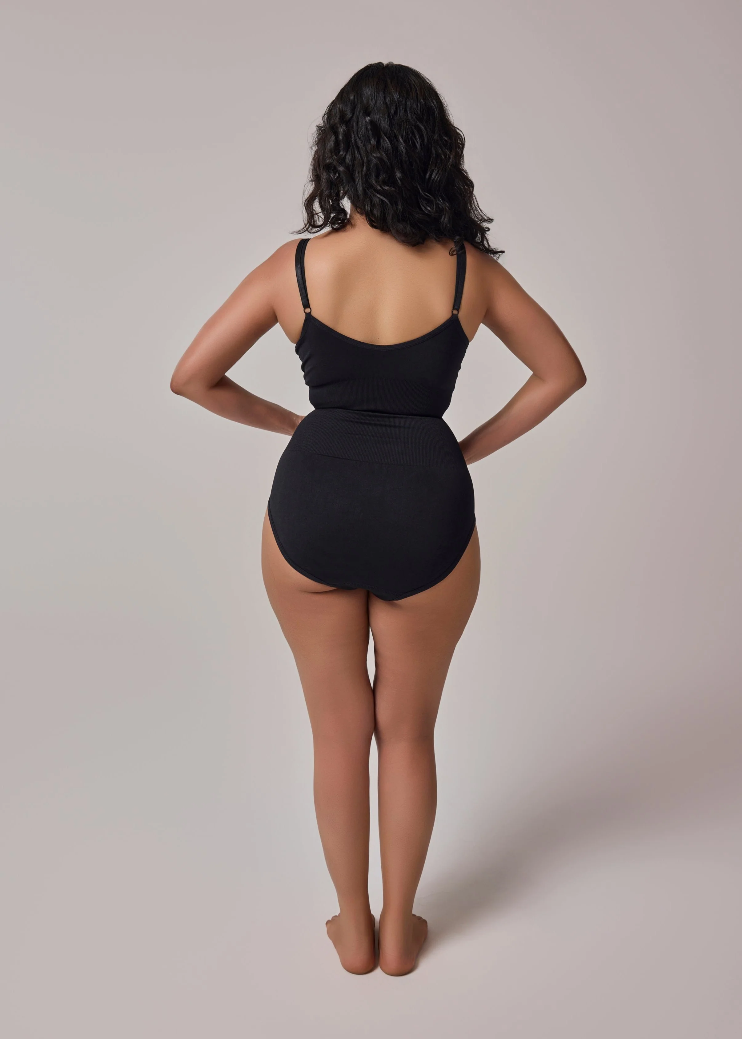 Essentials Snatched Bodysuit Bodyshaper - Image 6
